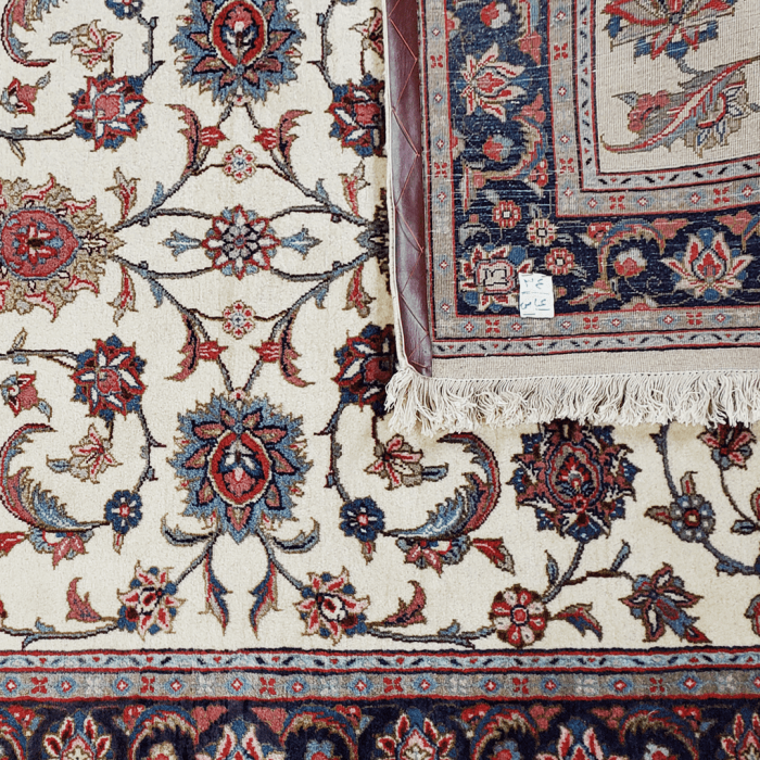 Sarouk Wool Persian Rug 4'5" x 6'6" ITEM# 581