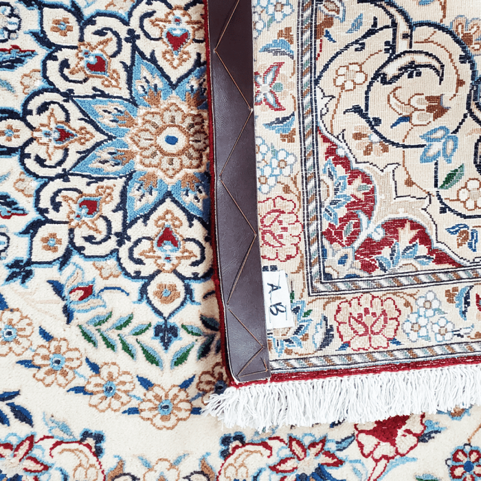 Isfahan FIne Rug Wool and Silk 2'11" X 4'3"  ITEM# 995